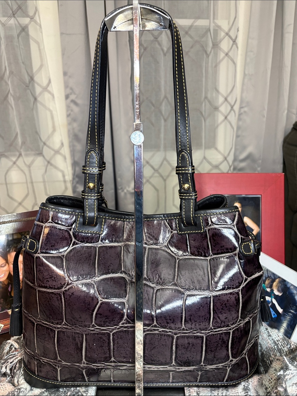Collectible Vintage Dooney & Bourke “English Botanical” Croc Embossed Large Tote - Picture 4 of 16